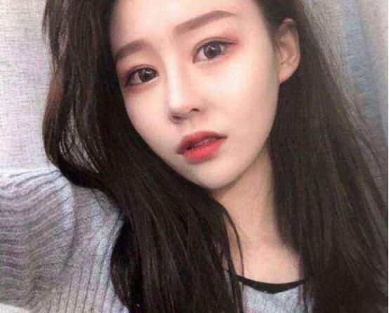 温婉小号再次回归抖音,百万粉丝点赞,抖音官方