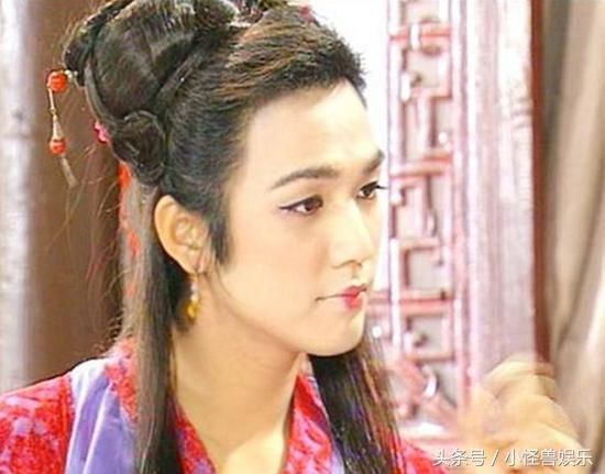 古装剧中的男扮女装,林更新、李易峰像媒婆,黄