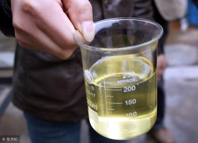 柴油发动机一直冒白烟却不烧机油是什么原因