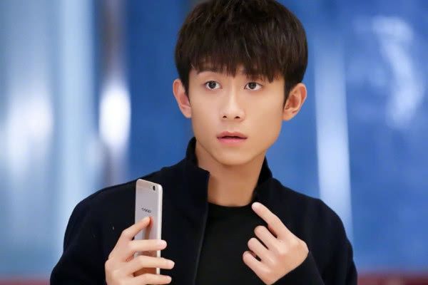 张一山的手机,刘昊然的手机,王俊凯的手机,王大