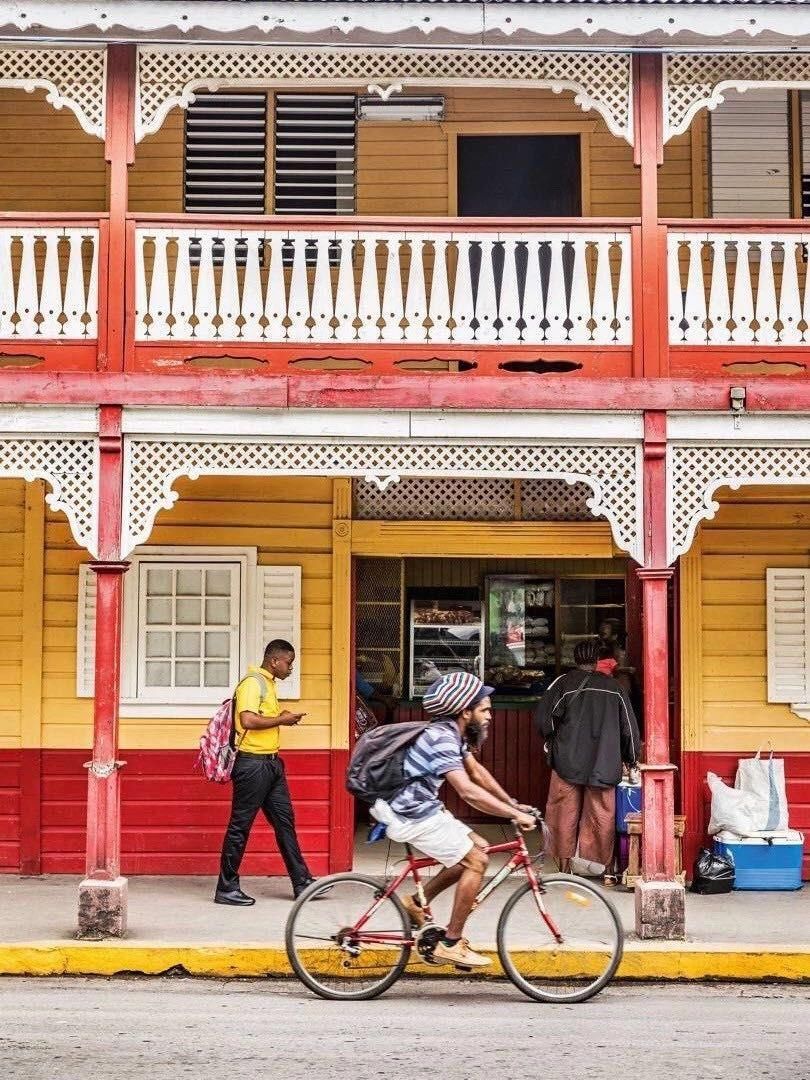 中国护照又升值!2018全新免签国家盘点!白本出