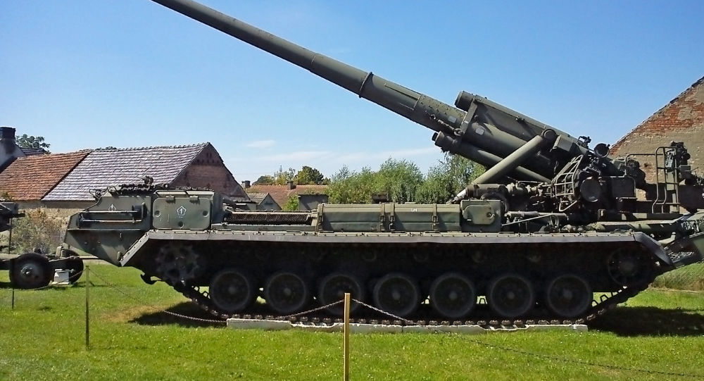俄罗斯240mm榴弹炮图片