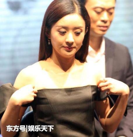 穿抹胸裙的女明星谁能撩到你?热巴狂捂胸,范冰