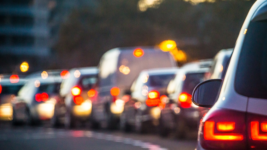 周一早高峰交通指数峰值达到严重拥堵