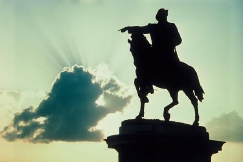 一泓师傅:八字有这些特征,是天生的领导者