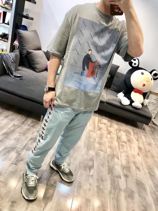 巴黎世家Balenciaga 双面人像印花T恤