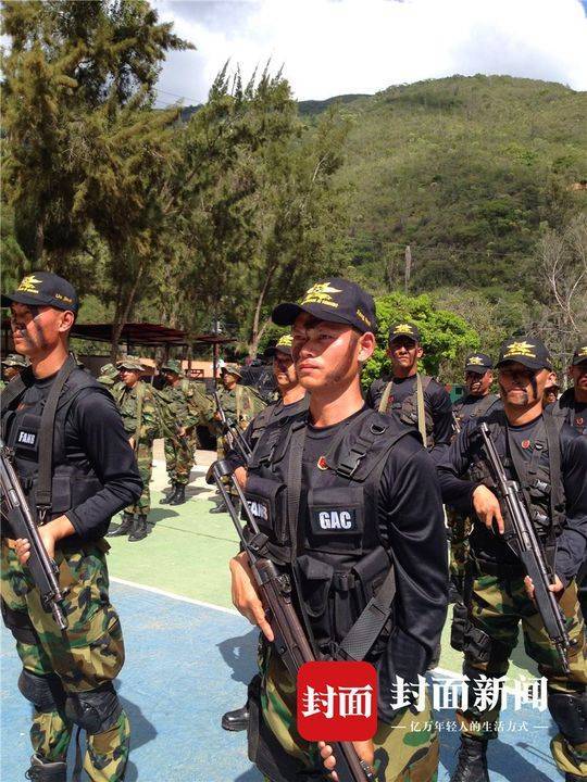 特种兵如何炼成?两三人吃一个饼 每天睡不足2小时