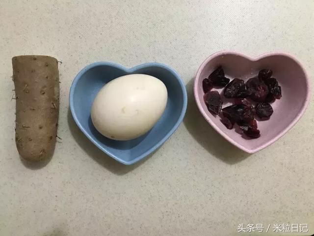 宝宝铺食鸡蛋糕也能蒸出来?简单易消化,还锻炼