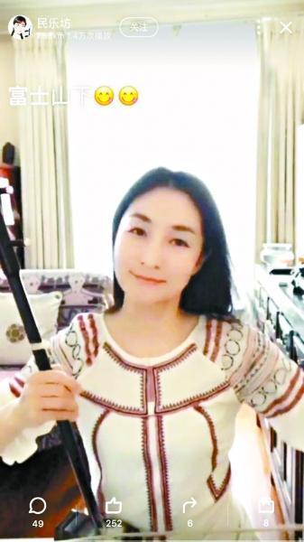 古筝主播年入千万 传统艺术直播“圈粉”又圈钱