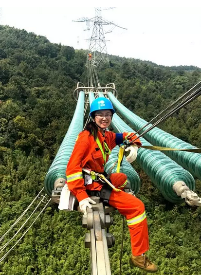 陶瑾的岗位在高空导线上