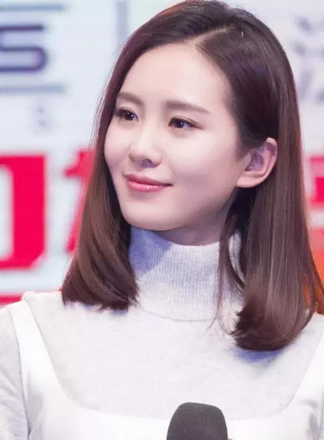 脸型完美的刘诗诗做这个发型也丑哭,千万别试