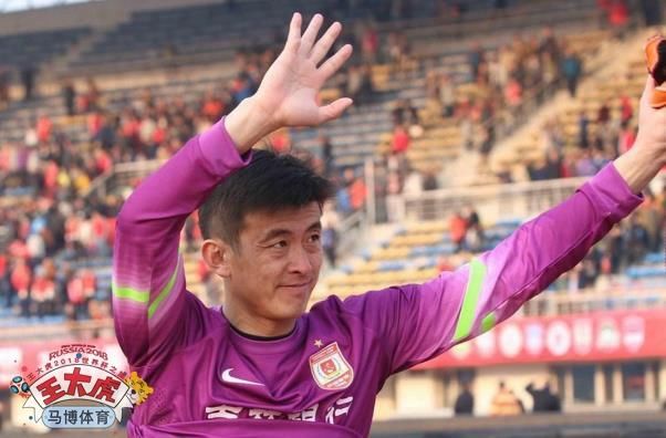 国门成中乙陕西队后防核心!曾因一盘西红柿炒