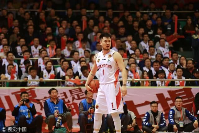 山东男篮回应为何不给睢冉注册 他怕打不好影