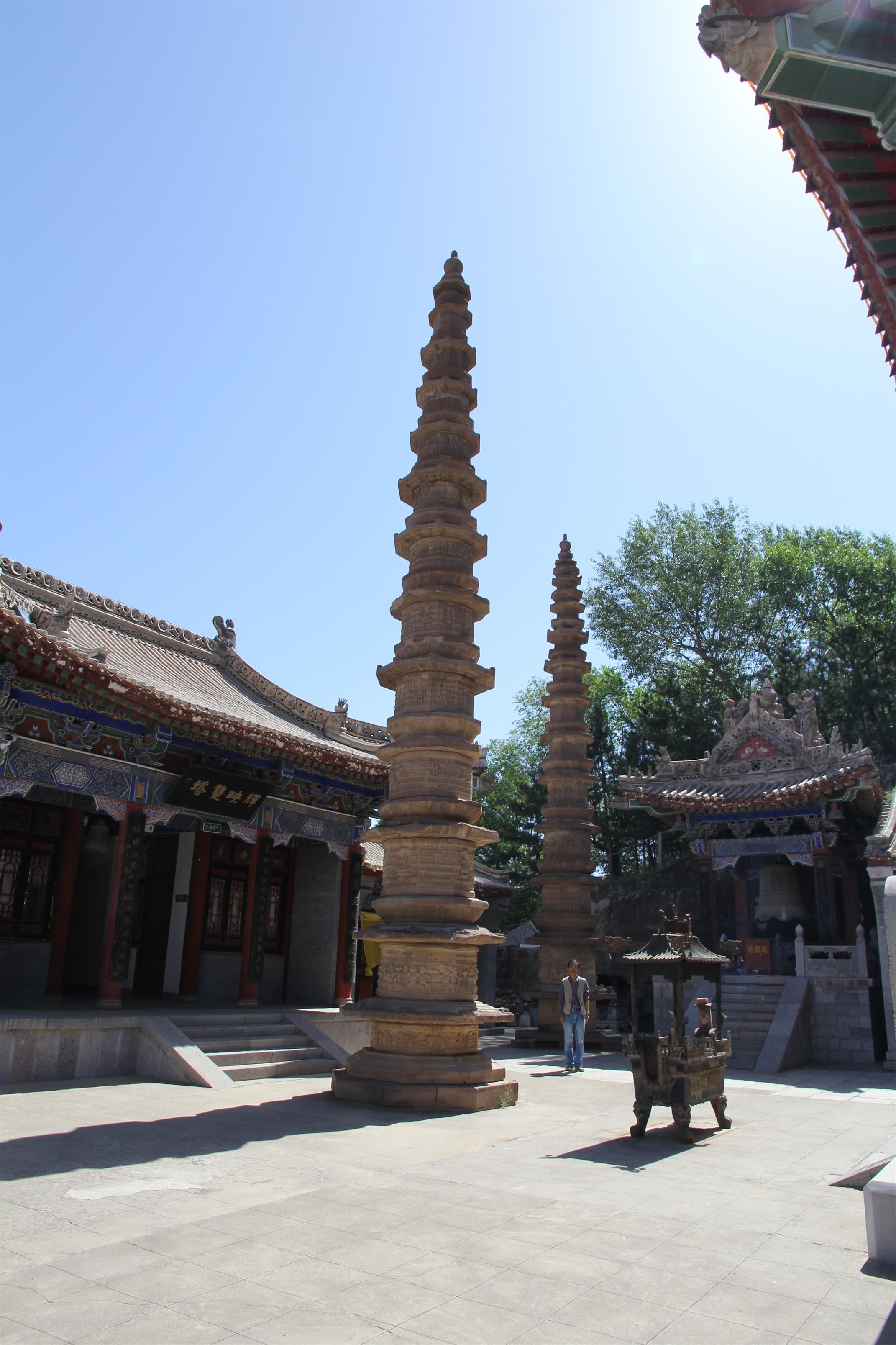 这次在考察庆阳地区之前,我不知道华池县还有个大名鼎鼎的双塔寺.