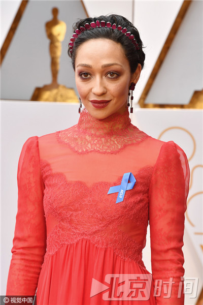 第89届奥斯卡红毯 女星集体优雅亮相