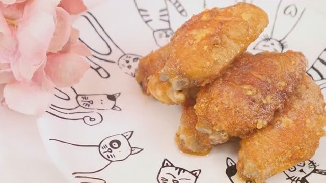 《快乐生活一点通》20181030咸蛋黄焗鸡翅