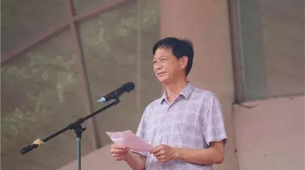 新县高中召开暑期防溺水等安全教育大会