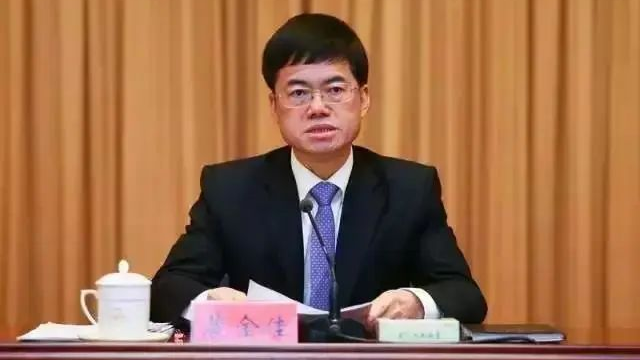 裴金佳任退役军人事务部党组书记，孙绍骋另有任用