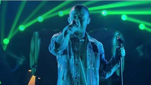 2018《歌手》首战爆冷,乐坛半壁江山汪峰为何