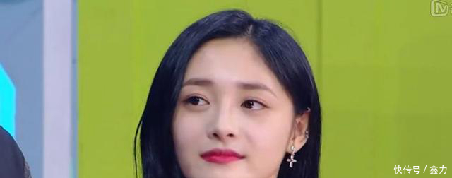 周洁琼《天天向上》自我介绍惹争议,一个字暴