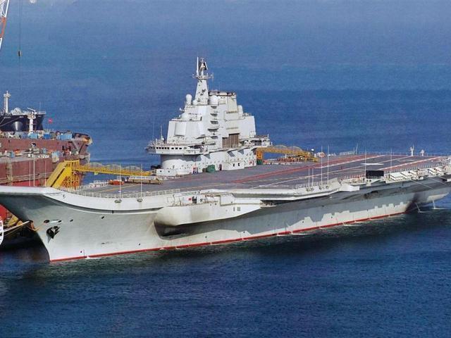中国南北同时建造两艘大型航空母舰 英专家赞:这就是中国速度!