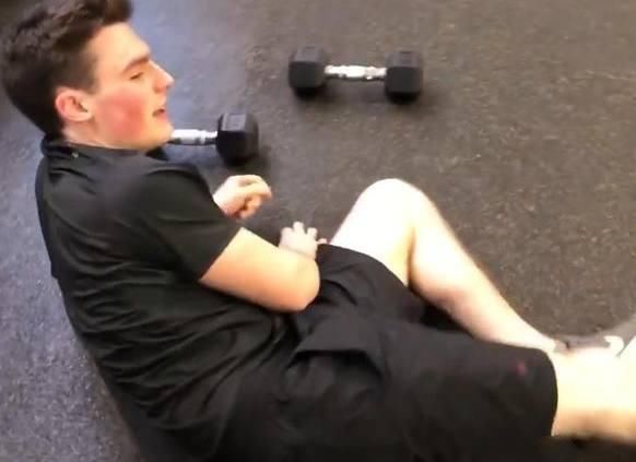 初学者健身,一个月后有什么变化?三人测试,一