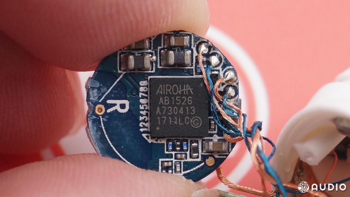 扒开产业真相:三款热销TWS真无线蓝牙耳机深