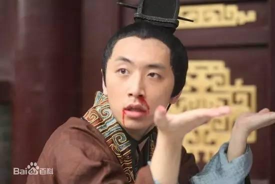 90后潜力股小花郑合惠子被疑整容!网友互怼:整