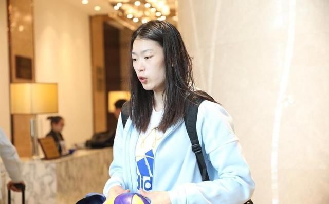 国家联赛澳门站中国女排轮换四将 世青赛MVP