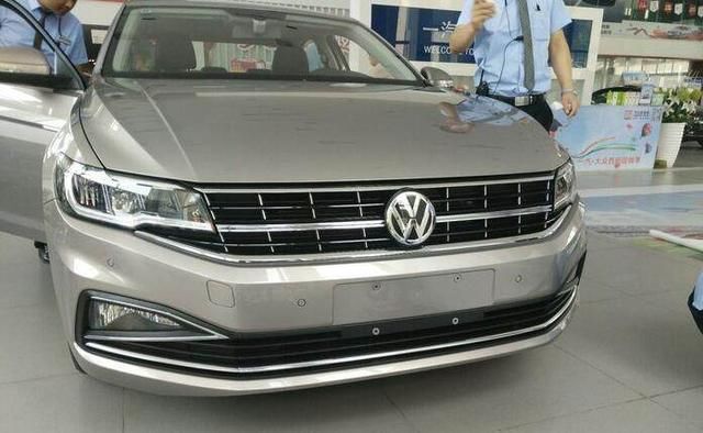 朗逸PLUS好还是新宝来好?打开车门看中控!网