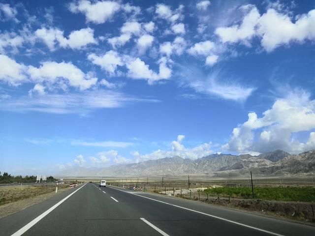 双色球胆拖3+11+2,2018079期,命中6+1的彩票