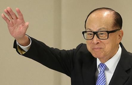 富不过三代?李嘉诚给孙子取的名字,暴露了他的