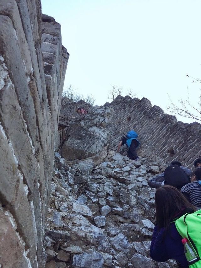 11人被困箭扣,箭扣长城里面藏有什么,让驴友这么爱不释手呢?