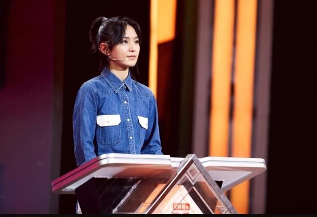 周笔畅发烧39.5度带病完成工作获赞,导演:认真