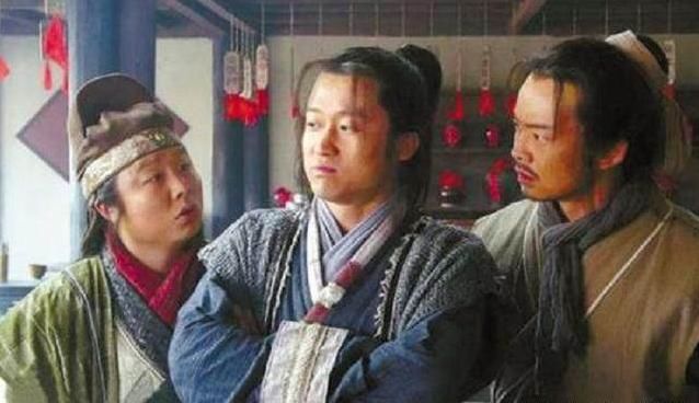 梁山受招安后,时迁随宋江南征北战,先后征讨辽国,河北田虎,淮西王庆