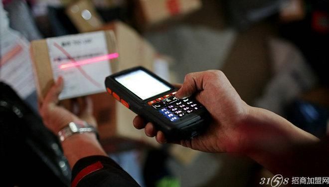 开一家快递店创业能赚钱吗?那要看你能不能吃