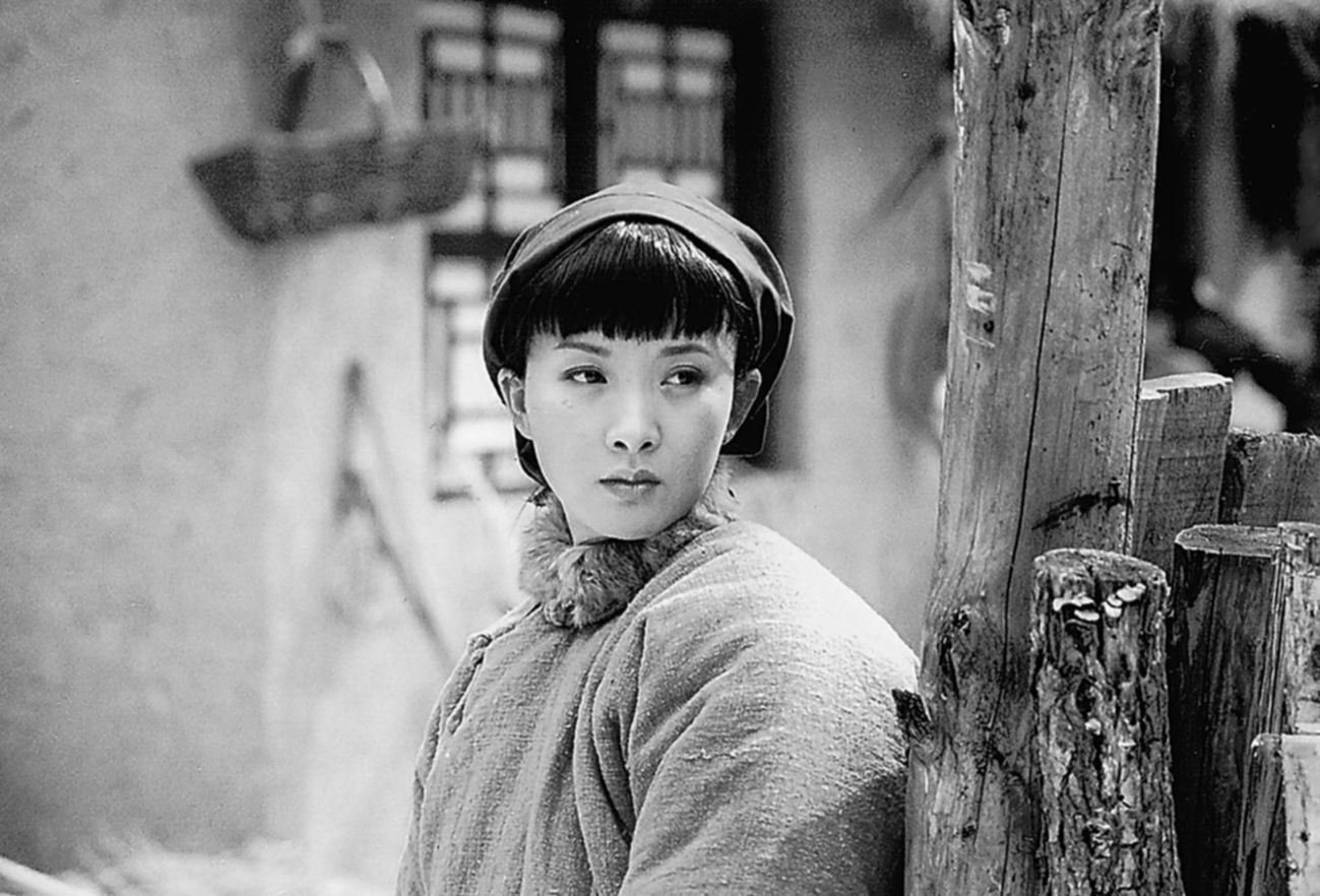 谢兰1971年生于中国江苏镇江.