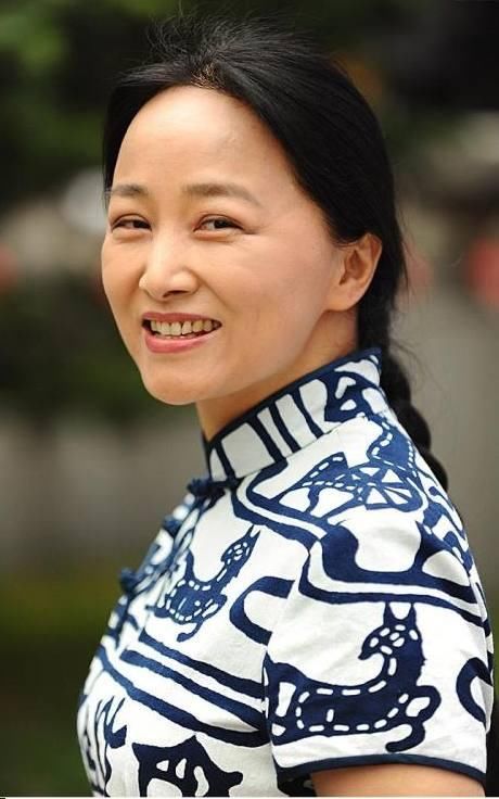 美女书法家韦斯琴:曾经获得兰亭奖,书如其人,越看越美