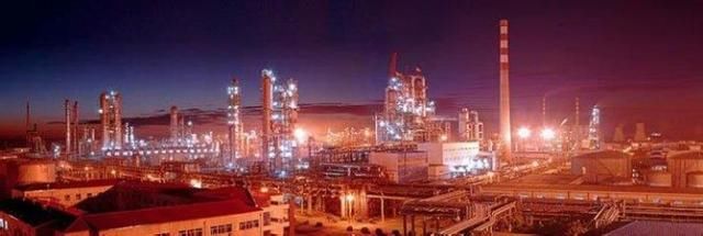 瞠目结舌!中国帮助俄罗斯突破封锁重振经济,俄