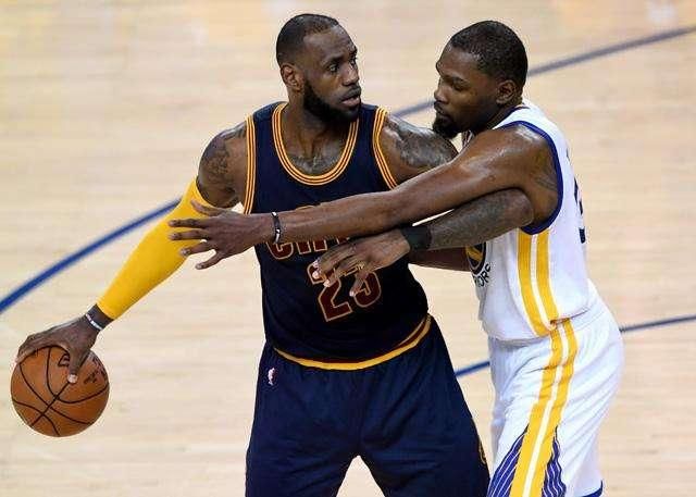 NBA明日比赛直播表,詹皇对决库里和杜兰特,圣