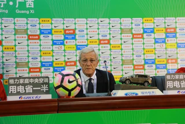 国足战威尔士首发7人遭弃用 里皮仅留用4人 恒