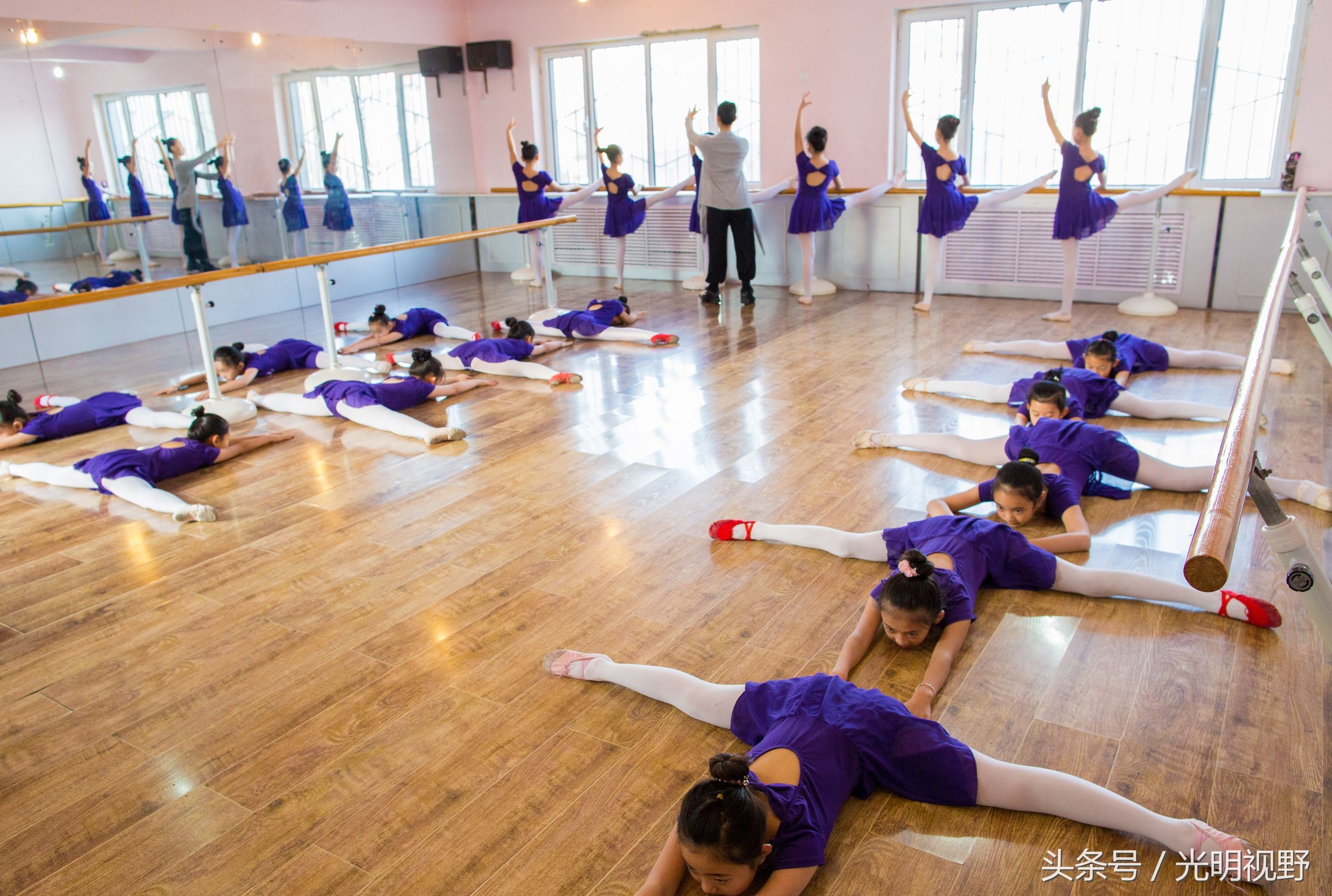 寒假要不要给孩子报补习班、兴趣班?家长看完