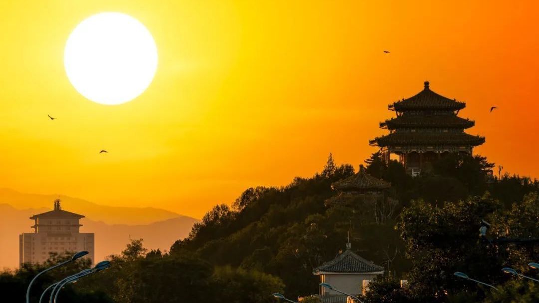 登高赏尽秋之美,北京城中这几处各有风景~ 登高赏尽秋之美,北京城中这几处各有风景~