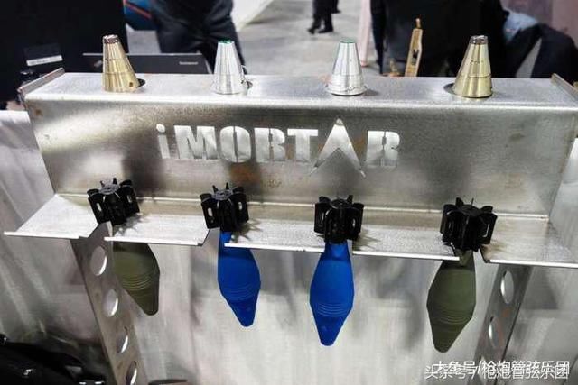 最轻的迫击炮, 配液体瞄准器没有支架, 激光制导