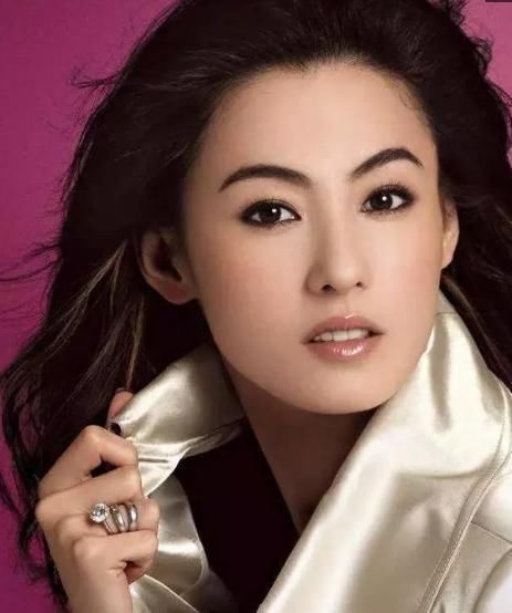 张柏芝再晒蝴蝶纹身,暗示要生第三胎,谢霆锋怒