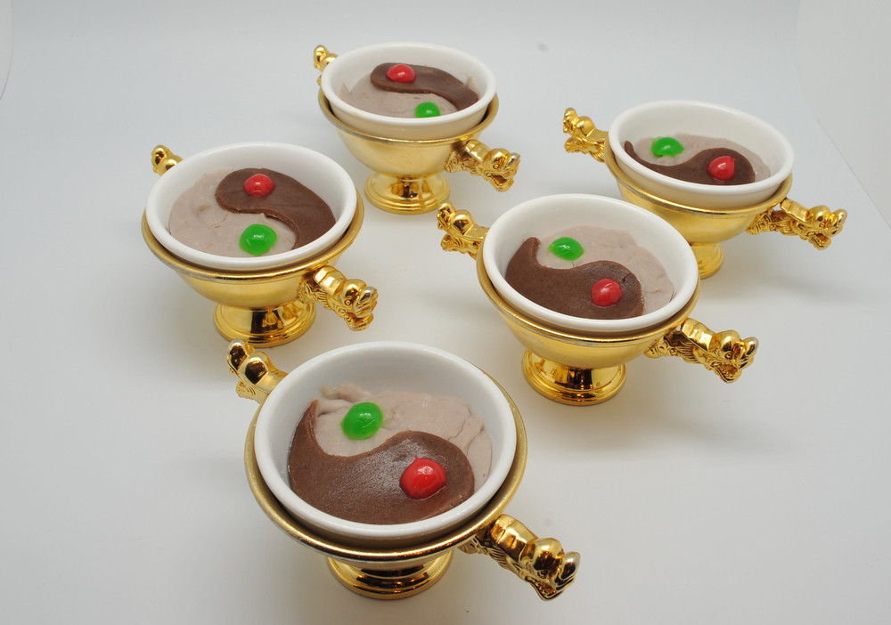 看似凉菜,吃起来却烫嘴的怪菜——太极芋泥