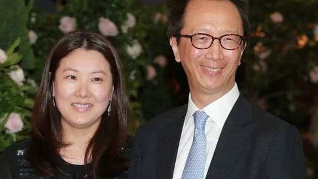 相差26岁！伏明霞被传不满老夫少妻欲离婚 富豪老公这样回应