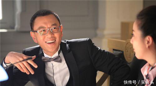 亿万富豪热爱拍戏,跑龙套也无妨,张嘉译去哪他
