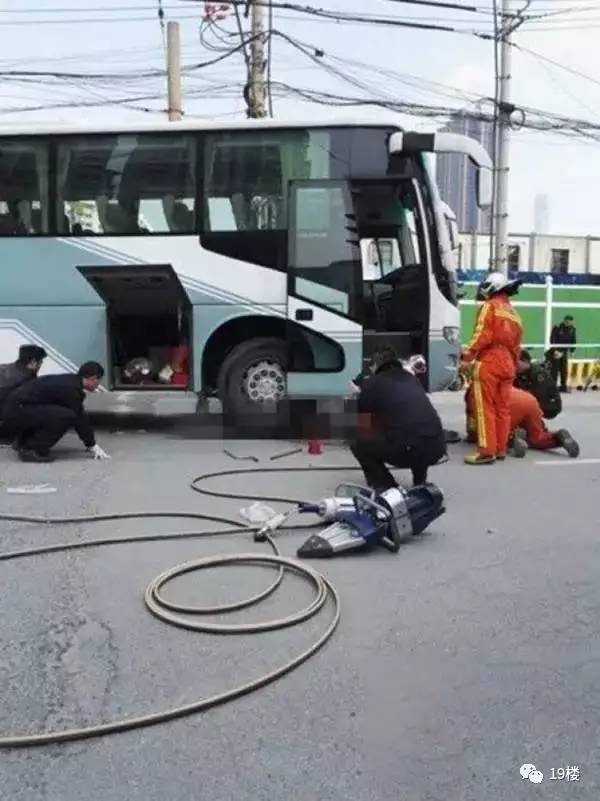 男孩骑共享单车遇车祸身亡,家长索赔878万! 男孩骑共享单车遇车祸身亡,家长索赔878万!