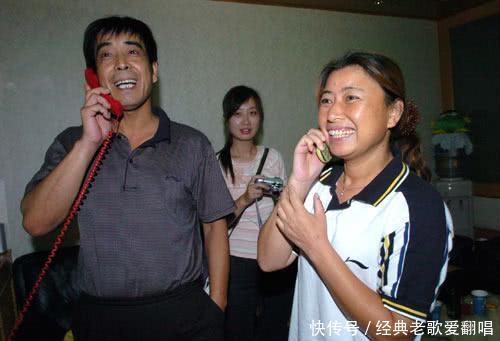 霍家看不起郭晶晶?婚礼父母上不了主桌,能进霍